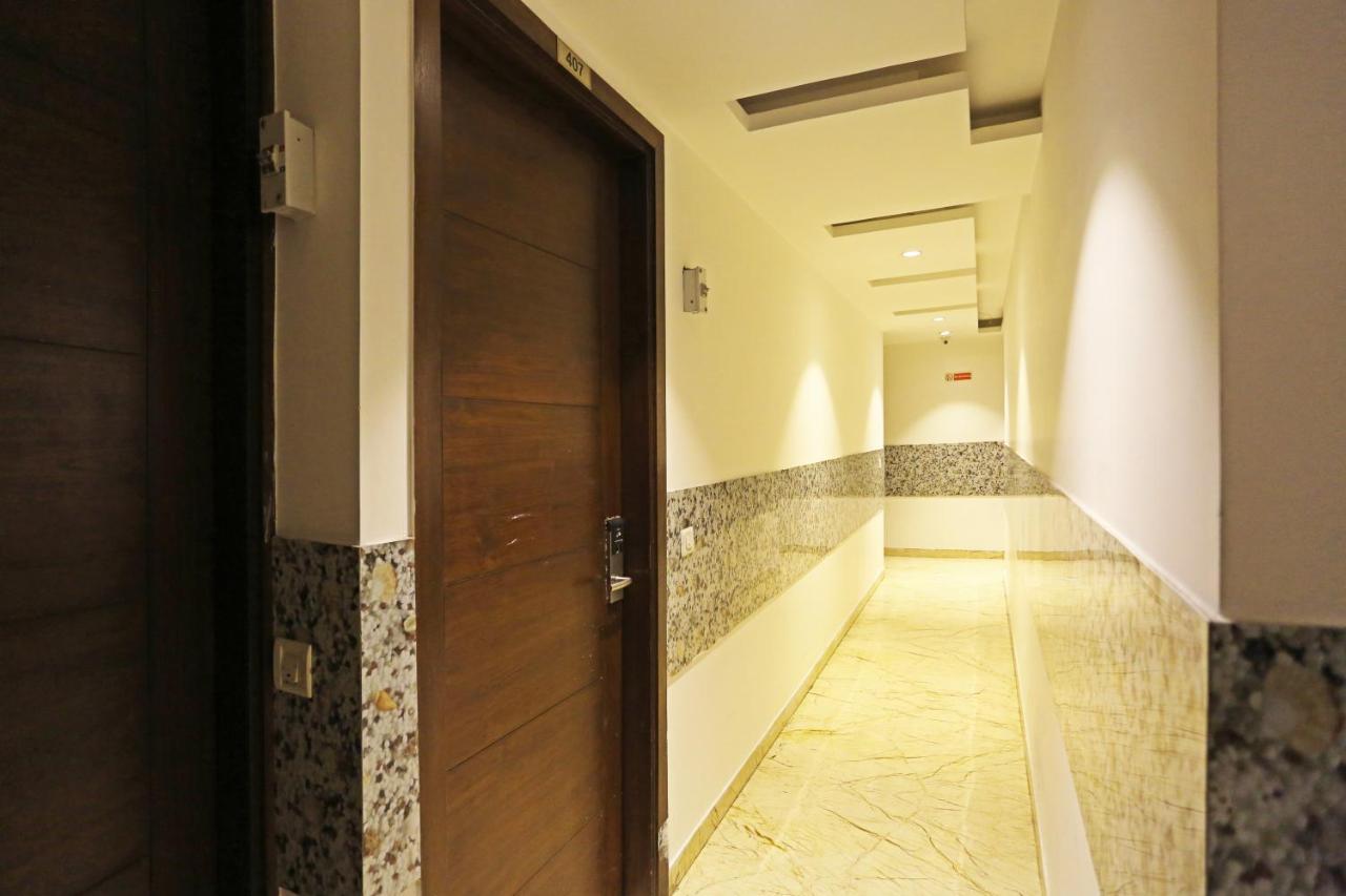 Hotel Sm Suits Near Delhi Airport-Unit By Grand Urban Luxury Nuova Delhi Esterno foto