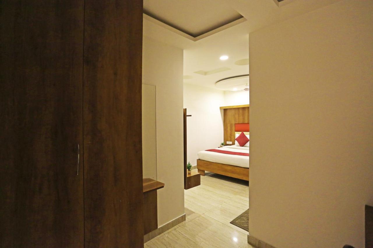 Hotel Sm Suits Near Delhi Airport-Unit By Grand Urban Luxury Nuova Delhi Esterno foto