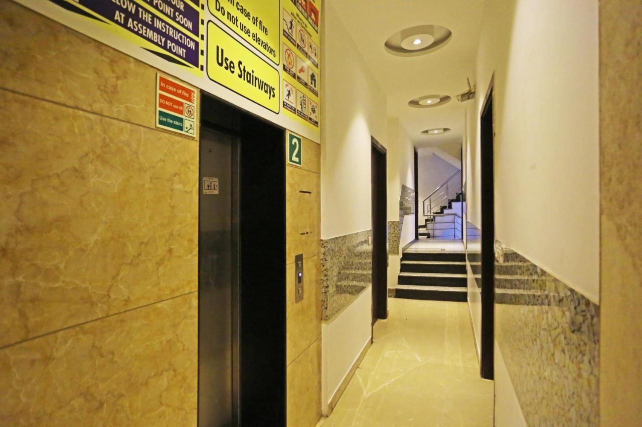 Hotel Sm Suits Near Delhi Airport-Unit By Grand Urban Luxury Nuova Delhi Esterno foto